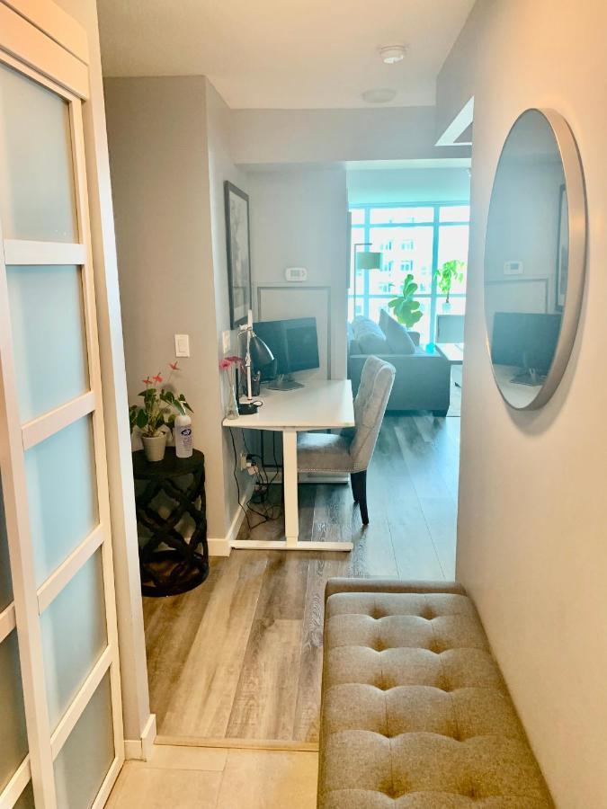 تورونتو Downtown Waterfront Suites With Cn Tower Views المظهر الخارجي الصورة